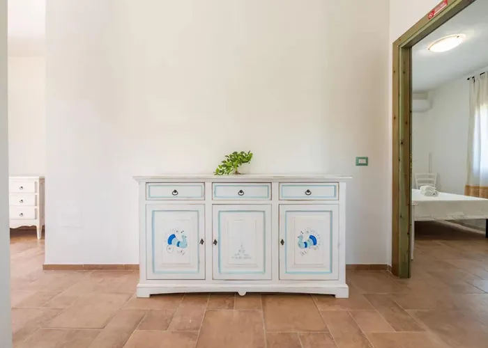 Sardinian Flat Close To Stunning Beaches * Santa Lucia (Sardinia)