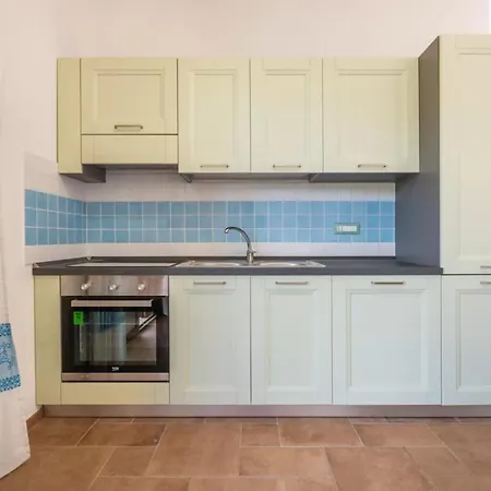 公寓 Sardinian Flat Close To Stunning Beaches 桑塔露琪亚