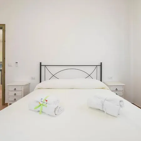 Sardinian Flat Close To Stunning Beaches * Santa Lucia (Sardinia)