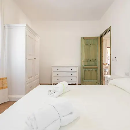 Sardinian Flat Close To Stunning Beaches