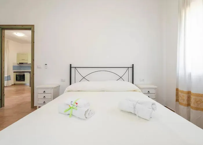 Sardinian Flat Close To Stunning Beaches * Santa Lucia (Sardinia)